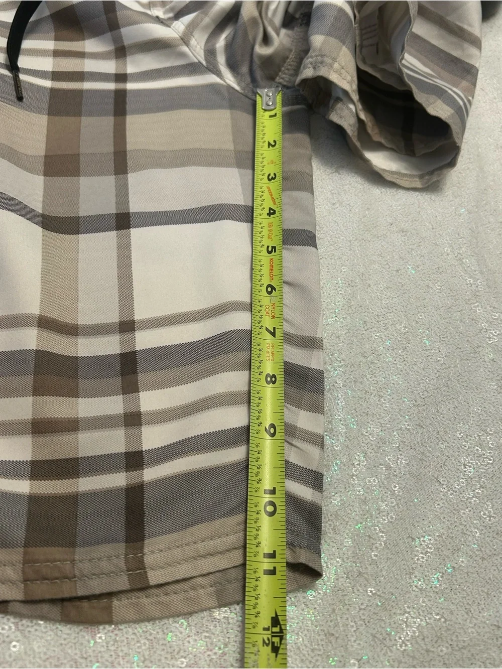 O’Neill Men’s Plaid Board Shorts Gray Beige Size 34 Surf Swim Trunks